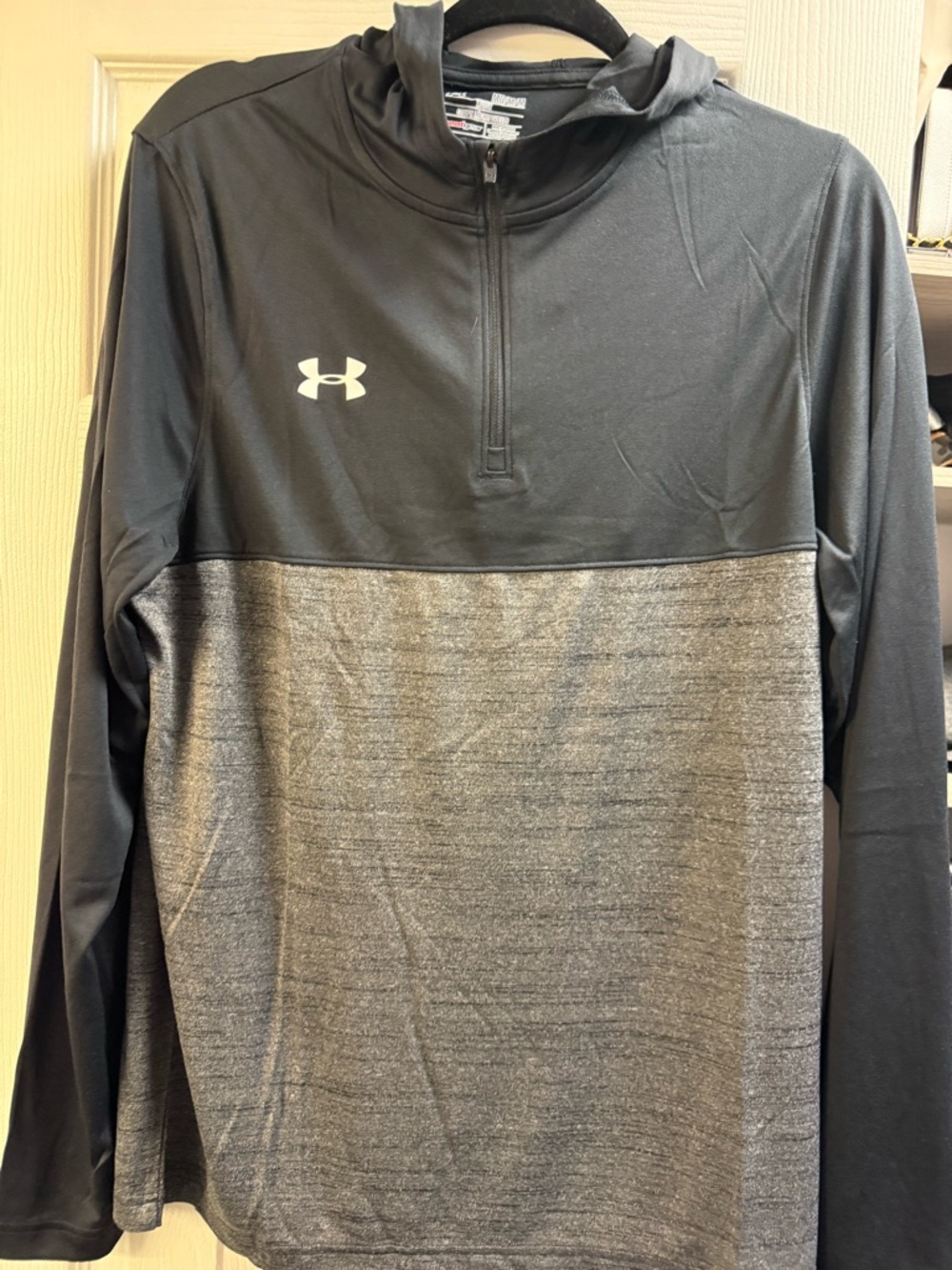 Under Armour Black and Heather Gray Half-Zip Hooded Performance Pullover